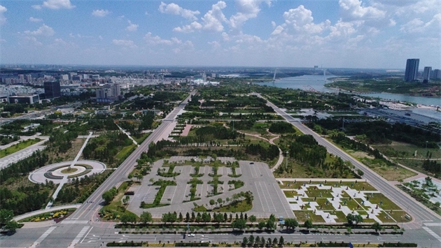 標(biāo)題：鄂爾多斯站立的文字文化主題公園
瀏覽次數(shù)：1991
發(fā)表時間：2020-10-16